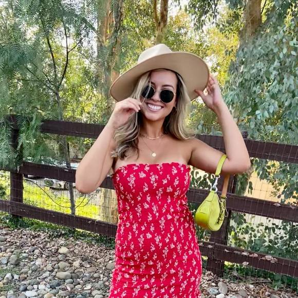 lizziesaunders